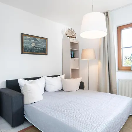 Apartment Haus Am Kurpark 8 *