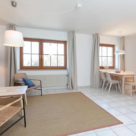 Apartment Haus Am Kurpark 8 *